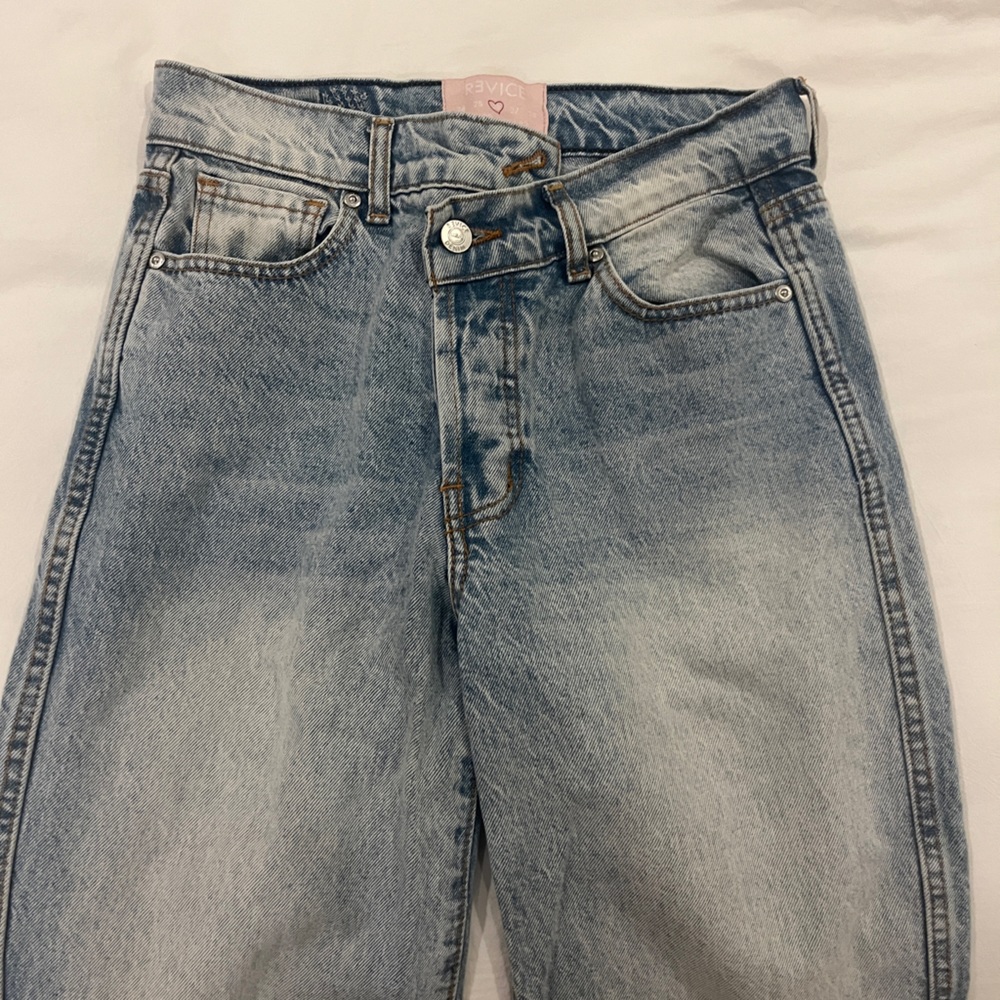 Revice denim straight leg crossover blue jeans, size 26
